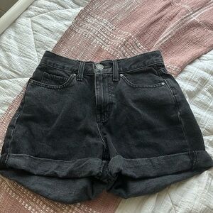 I LOVE these shorts but I just got new black ones so I don’t really use them.